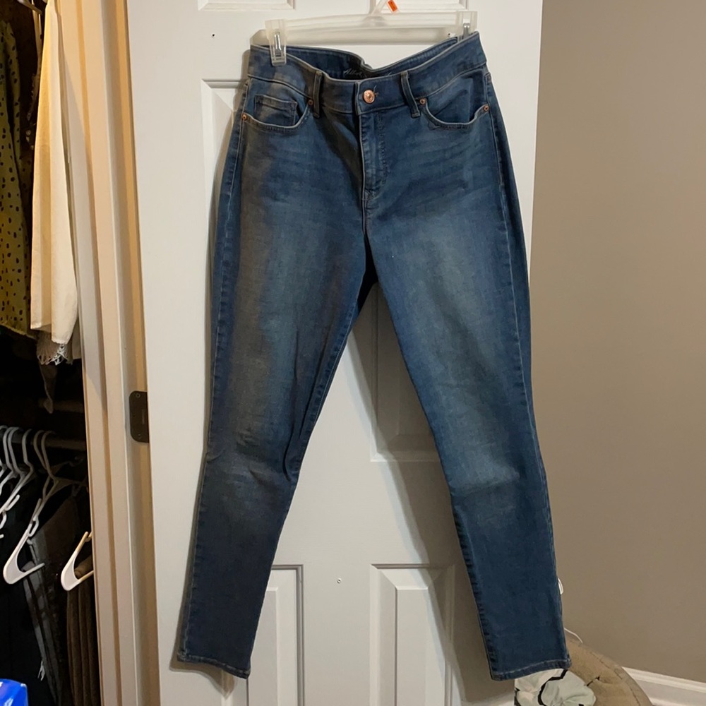 NEW! Curvy! Blue Jeans